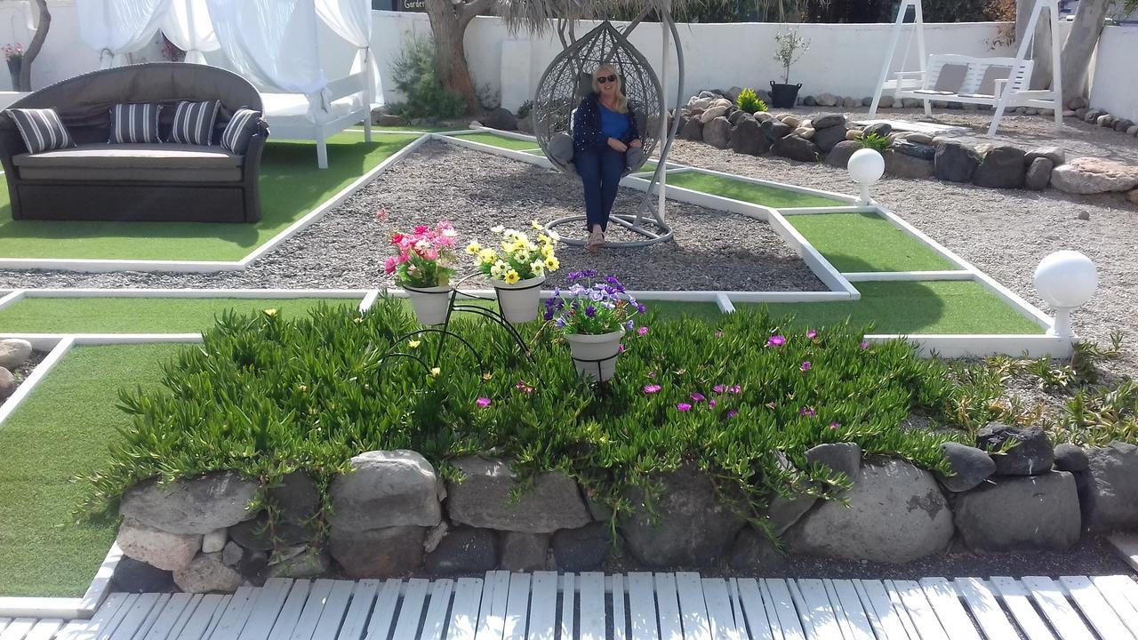 Hotel Drossos Perissa (Santorini)